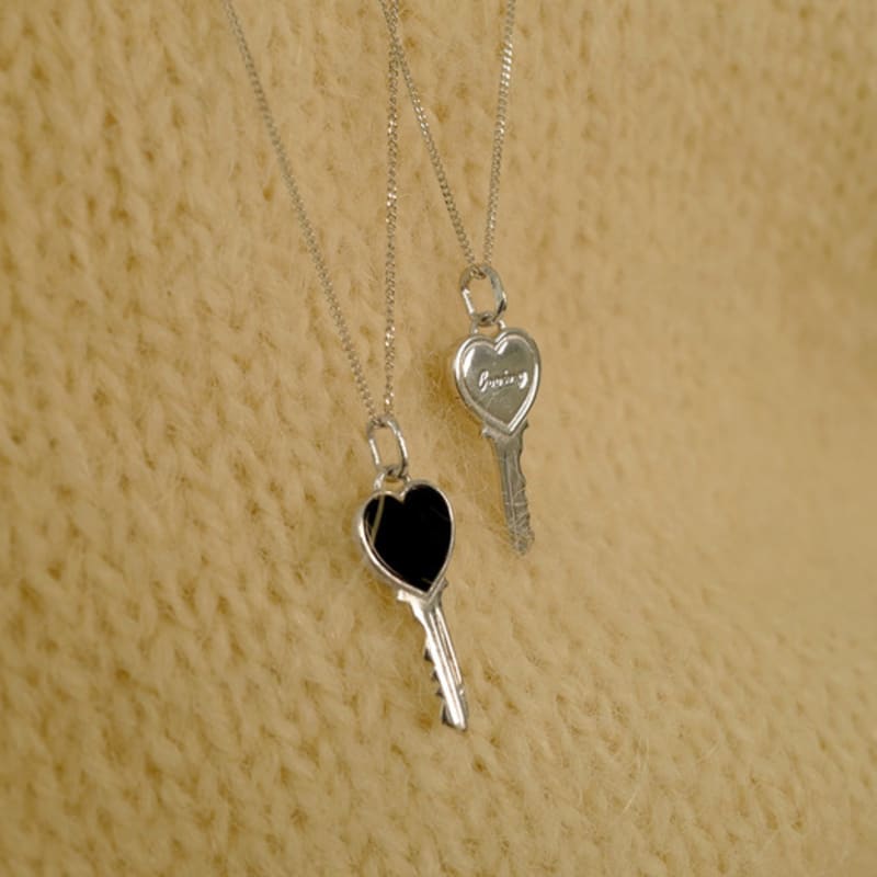 Fiore Stone Heart Key Long Necklace (silver)