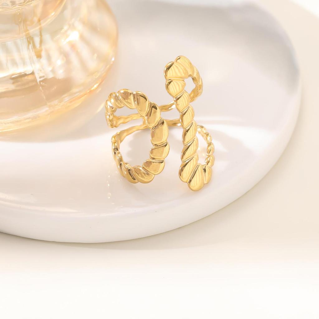18K Non-fading European and American Irregular Hollow Ring - Versatile Fashion Hand Jewelry Design