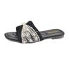 2025 neue Trage flache Strand Ein-Wort-Sandalen Mode mit Rock Internet-Berühmtheit kleiner Duftwind Perlen-Slipper Damen Sommer