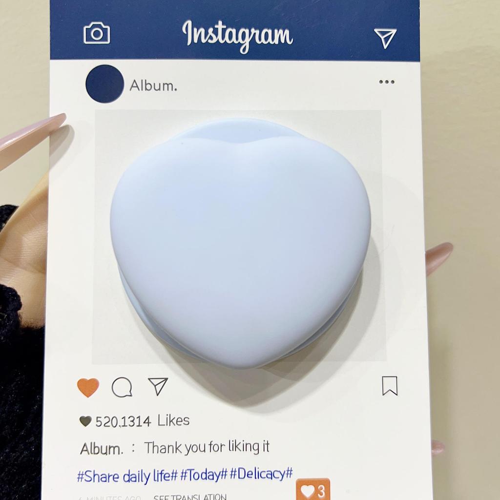 Liquid Silicone Heart-Shaped MagSafe Magnetic Bracket with Strong Adhesion and Retractable Airbag for Trendy Desktops