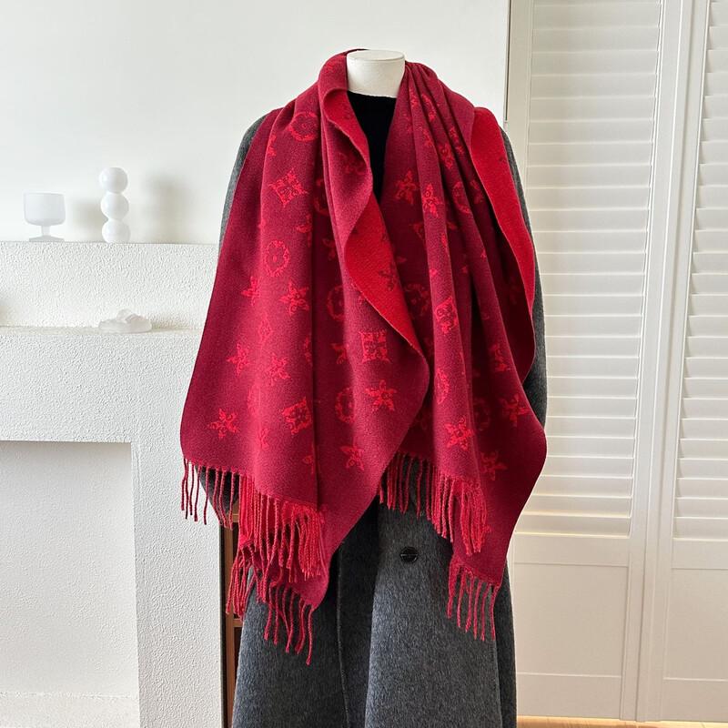 Women's Elegant British Style Double-Sided Jacquard Winter Scarf & Shawl