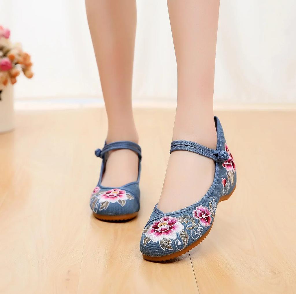 Mode Vintage Femme Chaussures en Tissu Élégant Style Ethnique Décontracté Broderie Streetwear Style Chinois Chaussures Femme Été