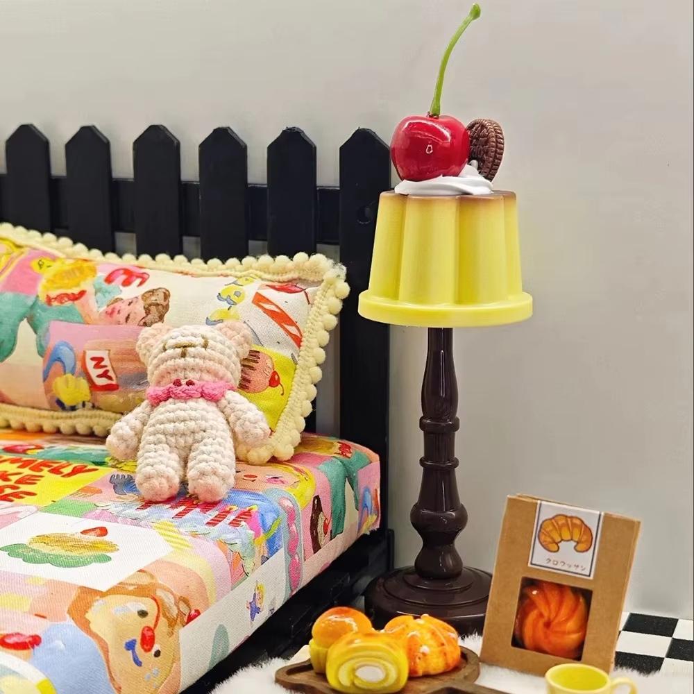 Kawaii Pudding Nachtlicht LED Schreibtischlampe Batteriebetrieben Schreibtisch Nachttisch Schlafzimmer Bar Raumdeko Atmosphäre Schlaflicht Kindergeschenke