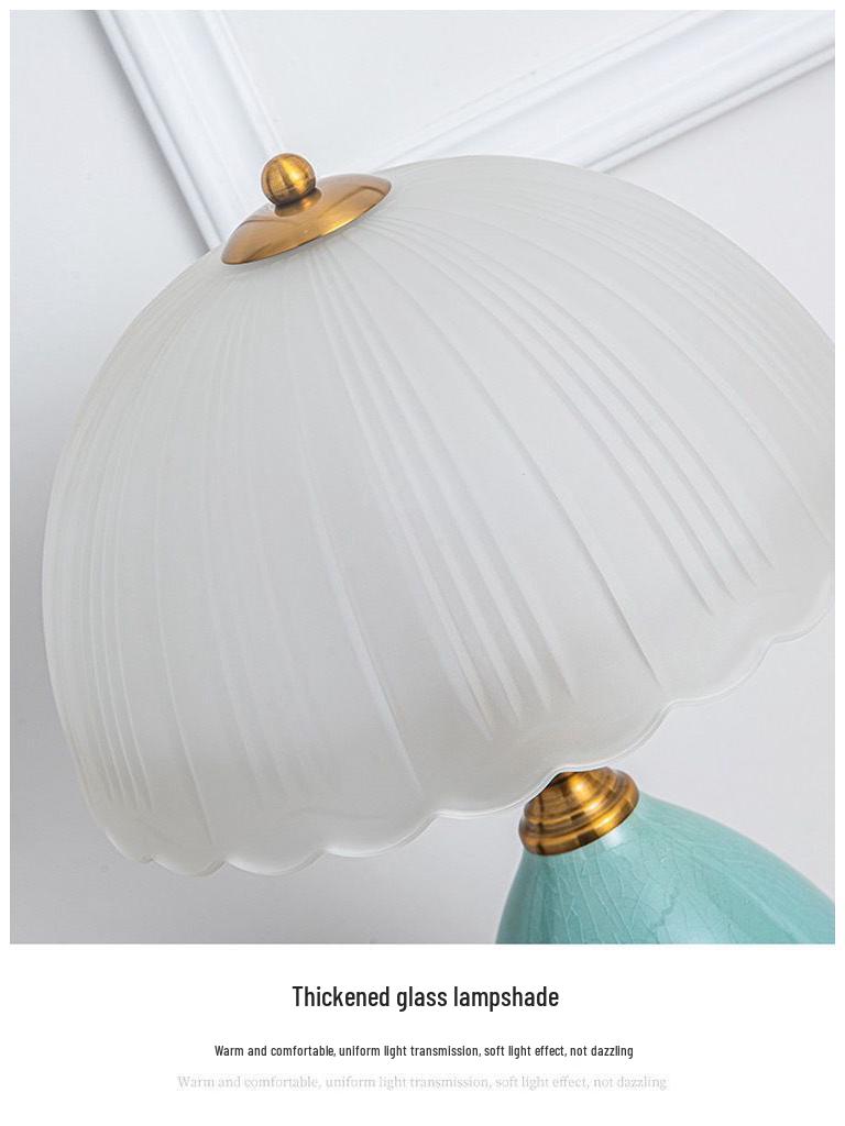 Retro American Ceramic Table Lamp: Modern Bedside Decoration for Master Bedroom
