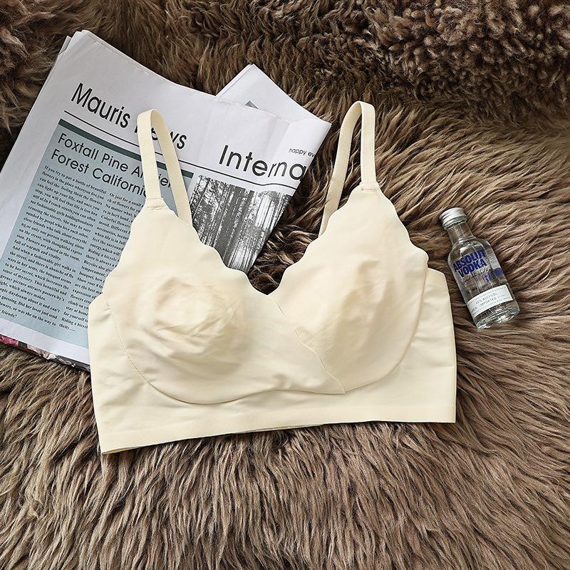 

New underwear women s big breasts show small rabbit ears cup non-marking gathering breast anti-sagging bra 90