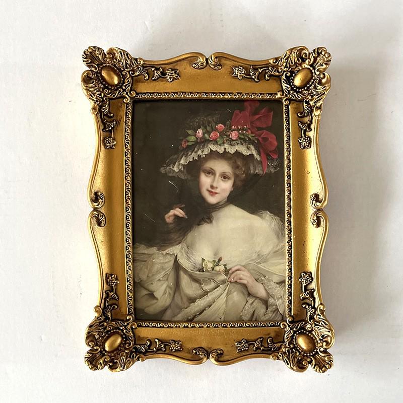 Cornice per Foto in Resina Intagliata Retro Europea - Ornamento Creativo da Scrivania o da Parete per Camera da Letto, Cornice per Pittura ad Olio.