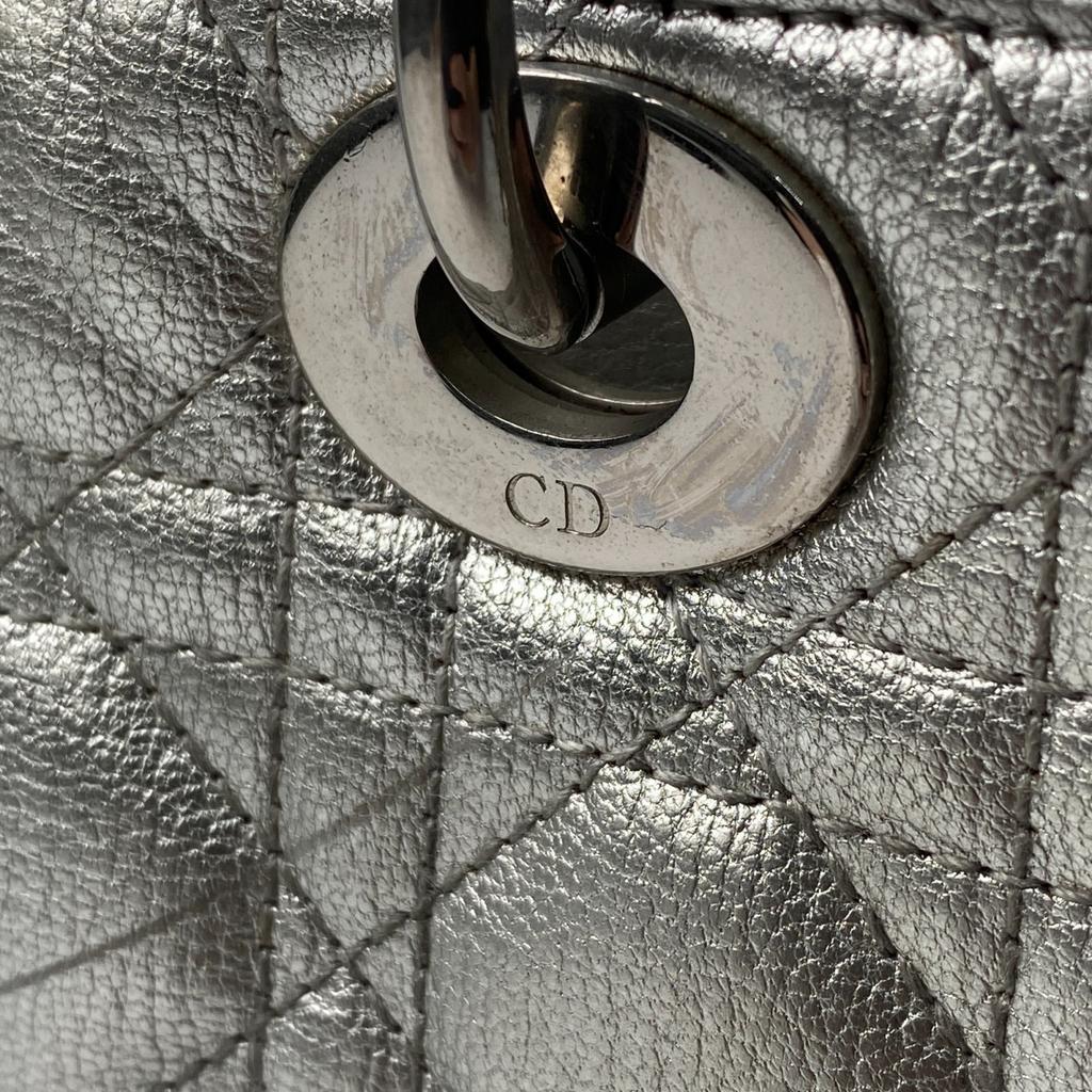 Gebrauchte Christian Dior Schultertasche Silber Leder Damen