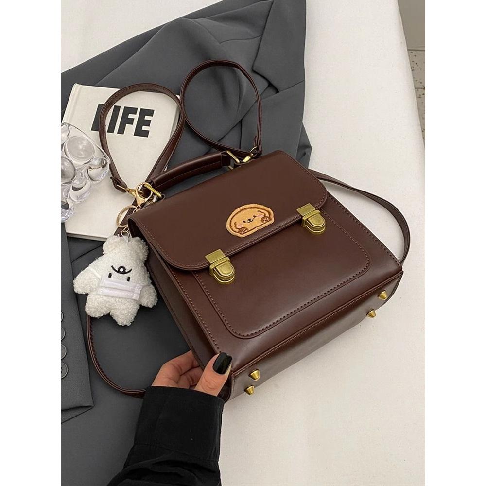 Retro Bag Women's Backpack 2025 New British College Style Going Out Travel Bag Niche Premium Texture Backpack