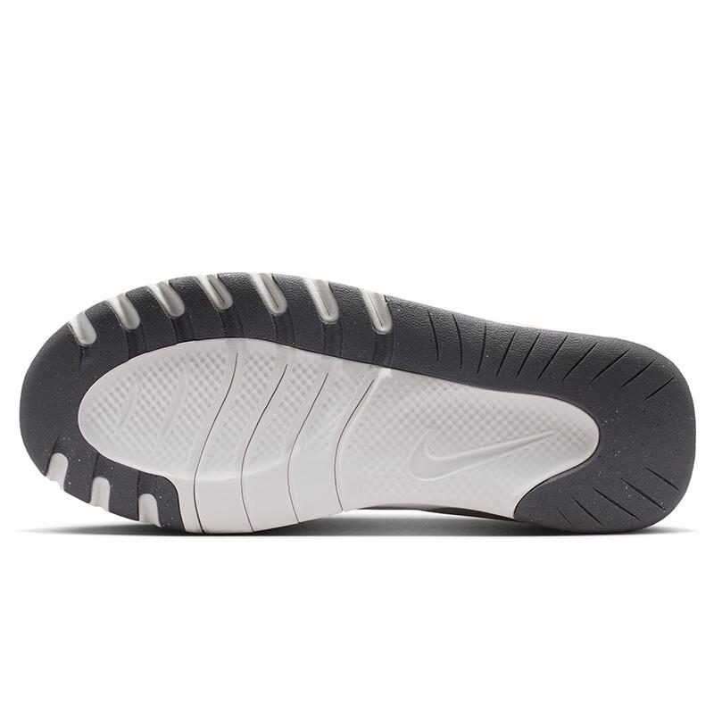 Nike Women's Flex Train Running Shoes