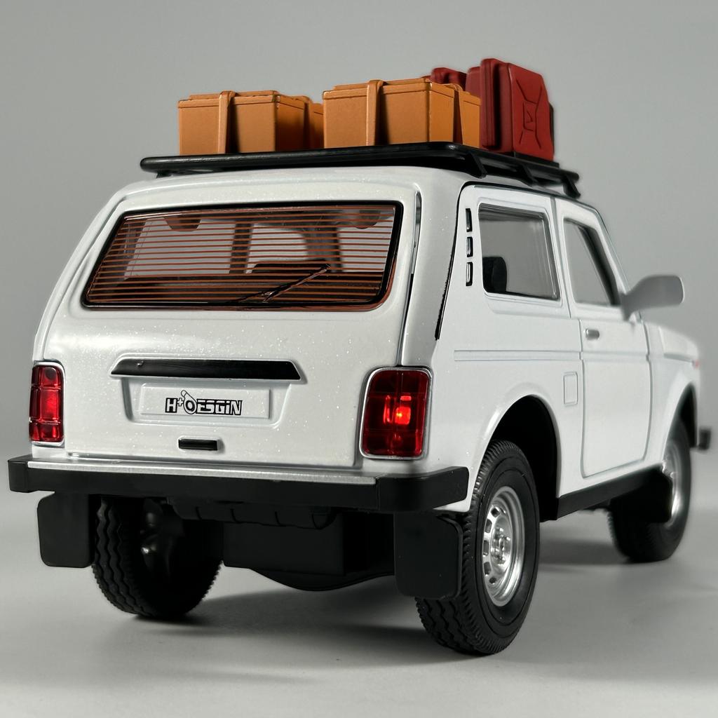 1/24 Russischer LADA NIVA WILD VERSION Geländewagen Legierung Metall Druckguss Modellauto Zuhause Trendig & Schreibtisch Display Schmuckstück Geburts