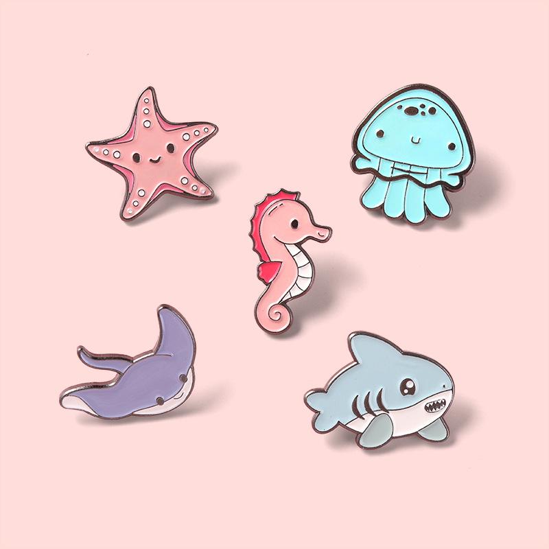 Trendy Animal Brooch In Metal Featuring Starfish Seahorse Shark And Jellyfish For Lovers Fashion