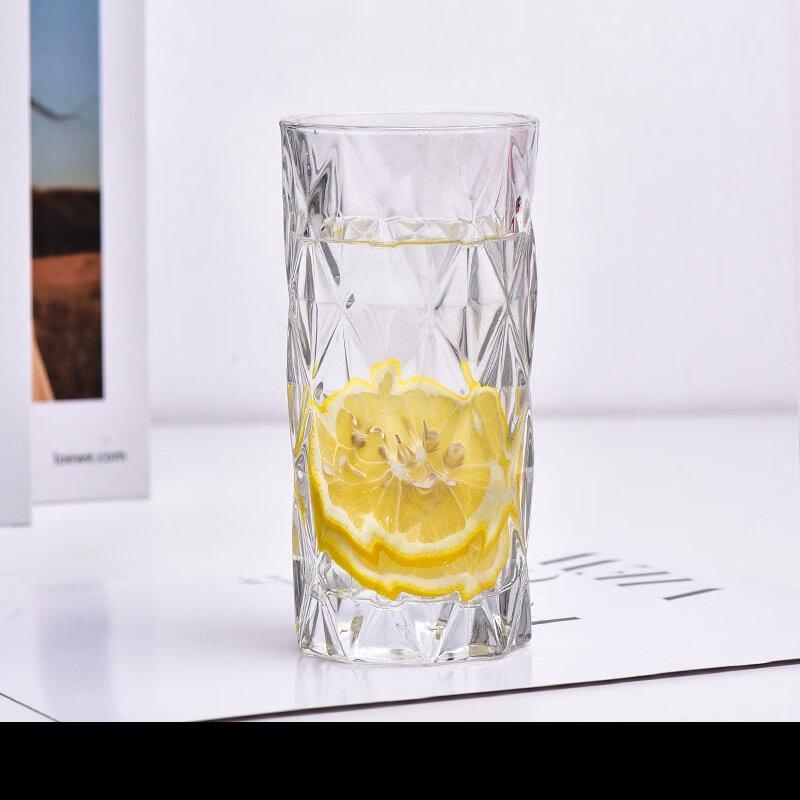 

Набор питьевых стаканов ZISIZ с золотым ободком и чеканкой