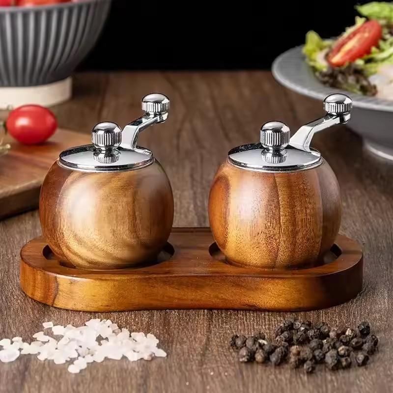 Wood Salt Pepper Mill Hand Operated Mini Ceramic Core Grinder Pepper And Salt Shakers Multipurpose Grinder BBQ Kitchen Tools