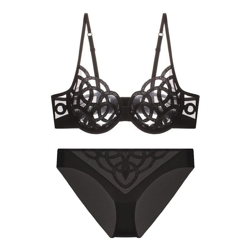 French Lace Lingerie Set: Ultra-Thin, Supportive Bra for Plus and Petite Sizes