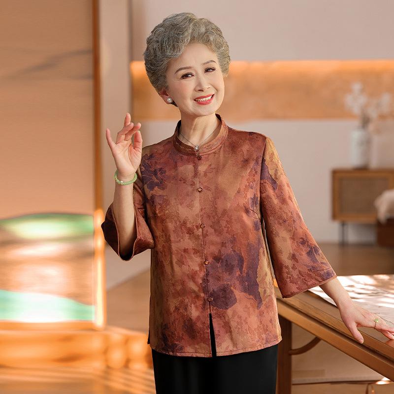 

Elegant Floral Seven-Sleeve Silk Blouse for Mature Women 3XL (Recommended for 120-135 jin)