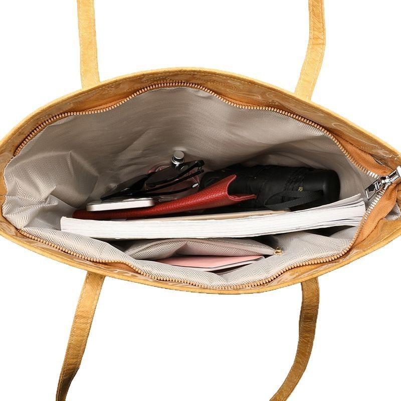 PVC Women's Portable Leisure Commuting Handbag