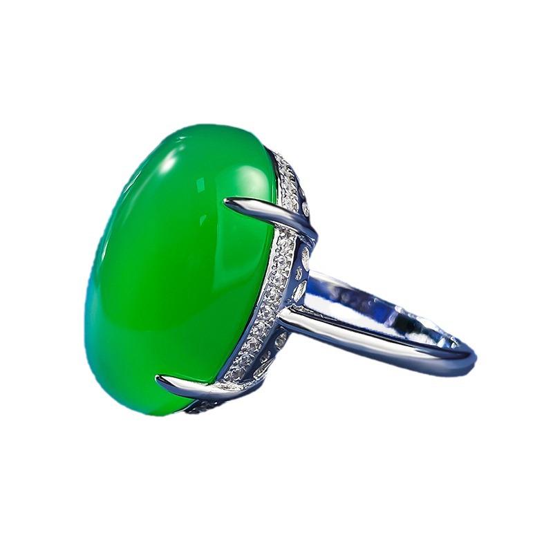 Hui Zhi Yi S925 Silver Inlaid Green Chalcedony Oval Luxury Ring (15*20mm)