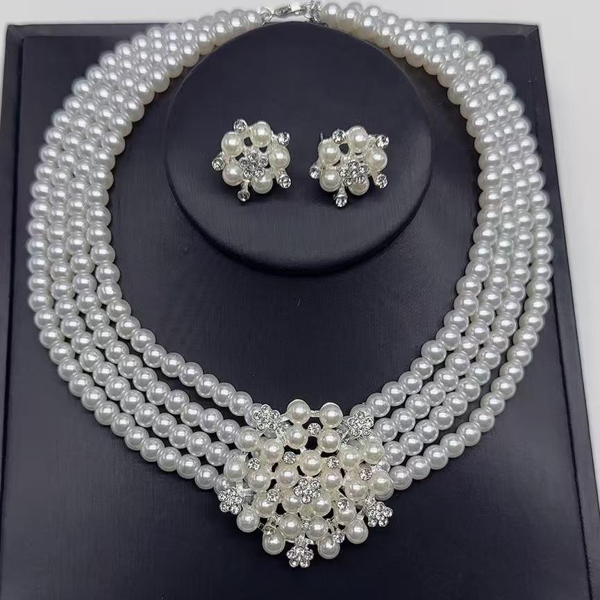 Retro Pearl Flower Wedding Jewelry Set: Necklace & Earrings for Bride