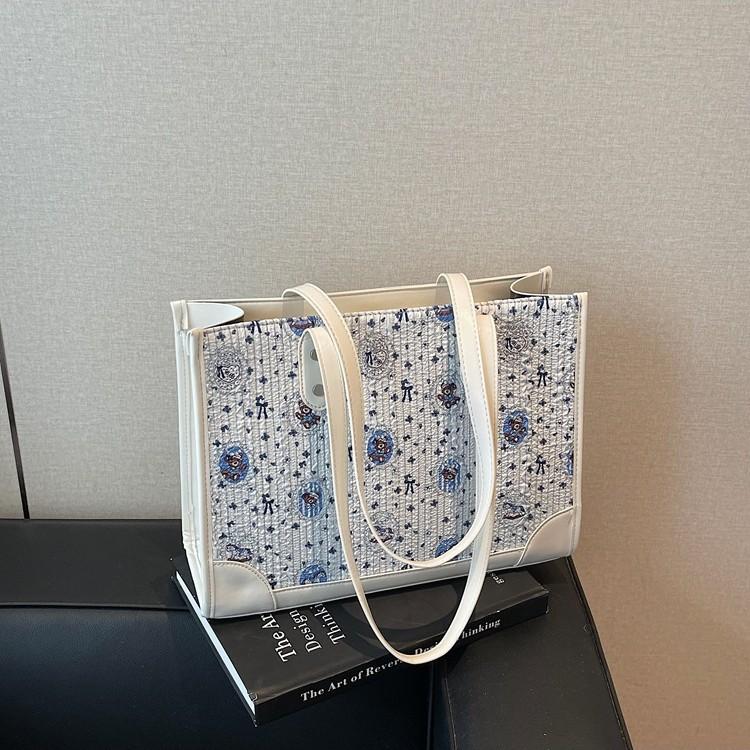 Large Capacity Tote Bag Fashion Trend Printed Shoulder Bag Versatile Handbag Premium Texture Bag