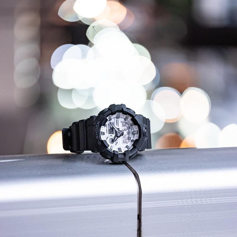 Casio G-SHOCK Men's Resin 200M Water Resistant Analog Shock Resistant Quartz Watch GA-700WD-1A