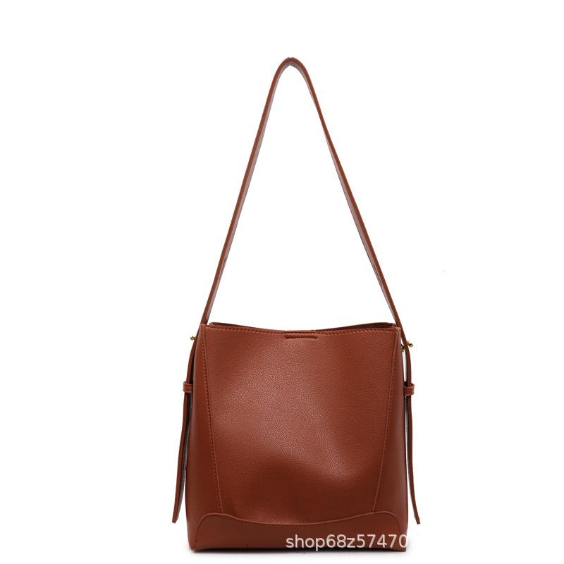 This Year's Popular Bag Bucket Bag Women's 2025 New Commuter Fashion Shoulder Bag Retro Versatile Casual Messenger Bag