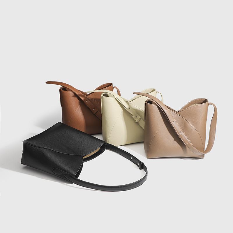 2024 Autumn/Winter New Niche Single-Shoulder Crossbody Bag, Commuting Large-Capacity Casual Fashion High-End Handheld Bucket Bag
