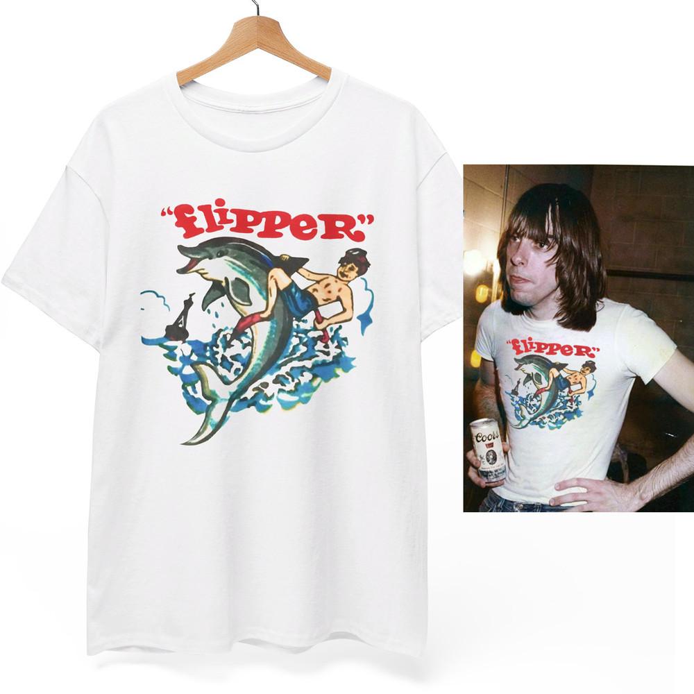 

Johnny Ramone Wearing Flipper T-Shirt Flipper Children s Marineland Unisex Tee Unisex T-Shirt XXL