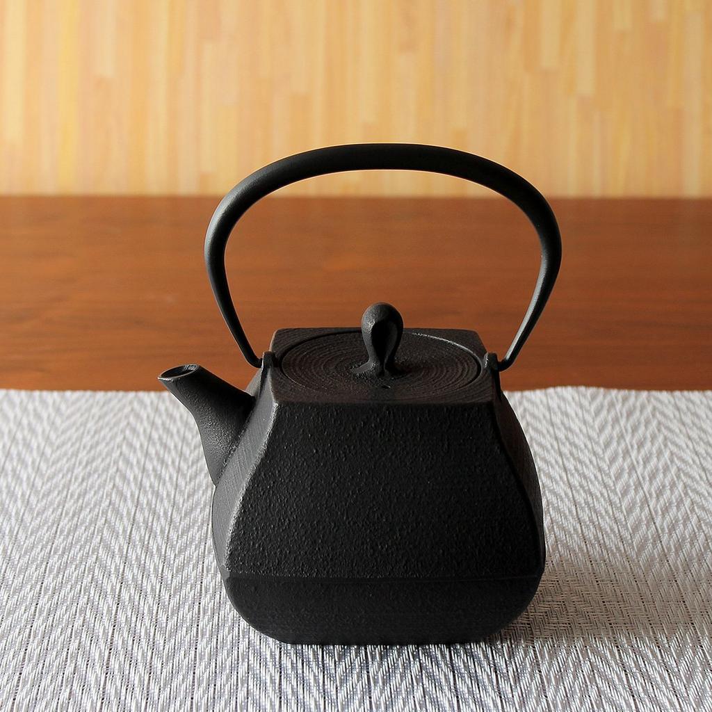 Ichiudo Nanbu Ironware Small Iron Stone Garden Sekitei Kettle, Design, 0.8L - -