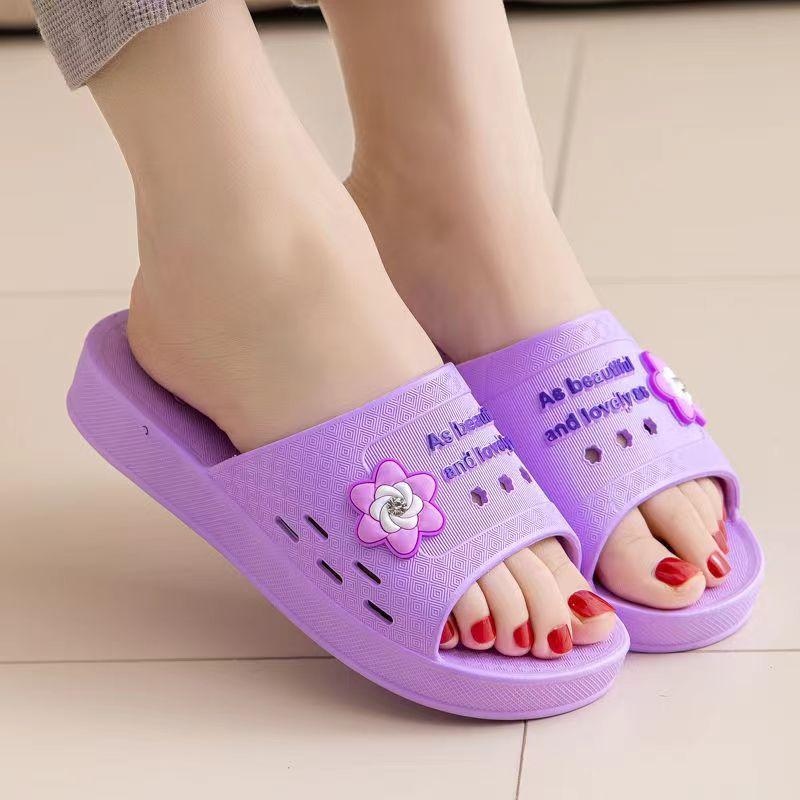 

Women Wearing Slippers Are Fashionable Casual Non-slip and Leaking Sandals and Indoor Sandals in Summer Hollow Out 40 фіолетовий