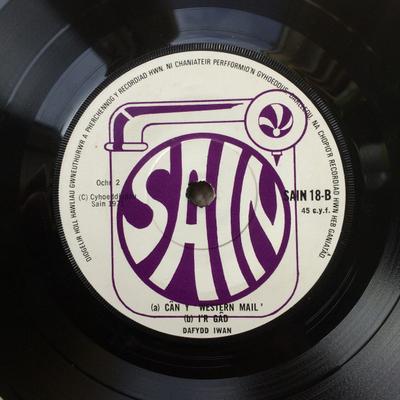 7inch Record DAFYDD IWAN - Pam Fod Eira Yn Wyn SAIN18 Sain 1971 UK Folk Used