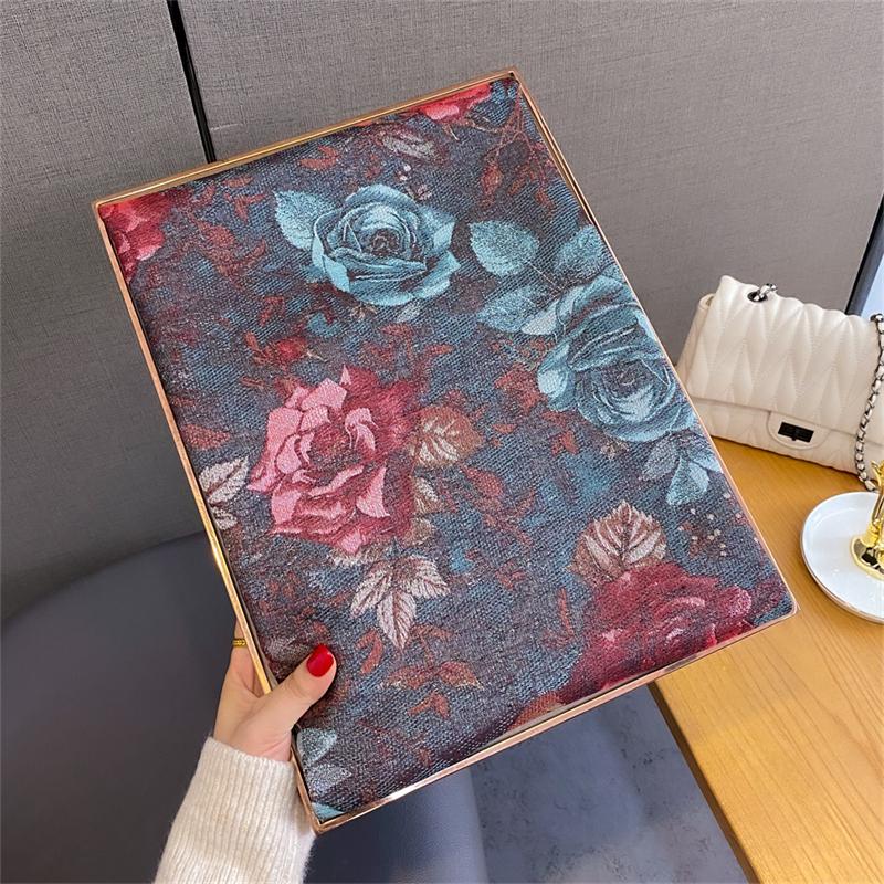 70*185cm Luxury Red Rose Scarf Women Winter Warm Soft Shawls Faux Cashmere Designer Thick Floral Wrap Poncho Pashmina Blanket