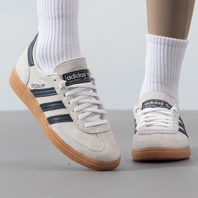 Adidas Women's IF6562 Sports Life Board Shoes
