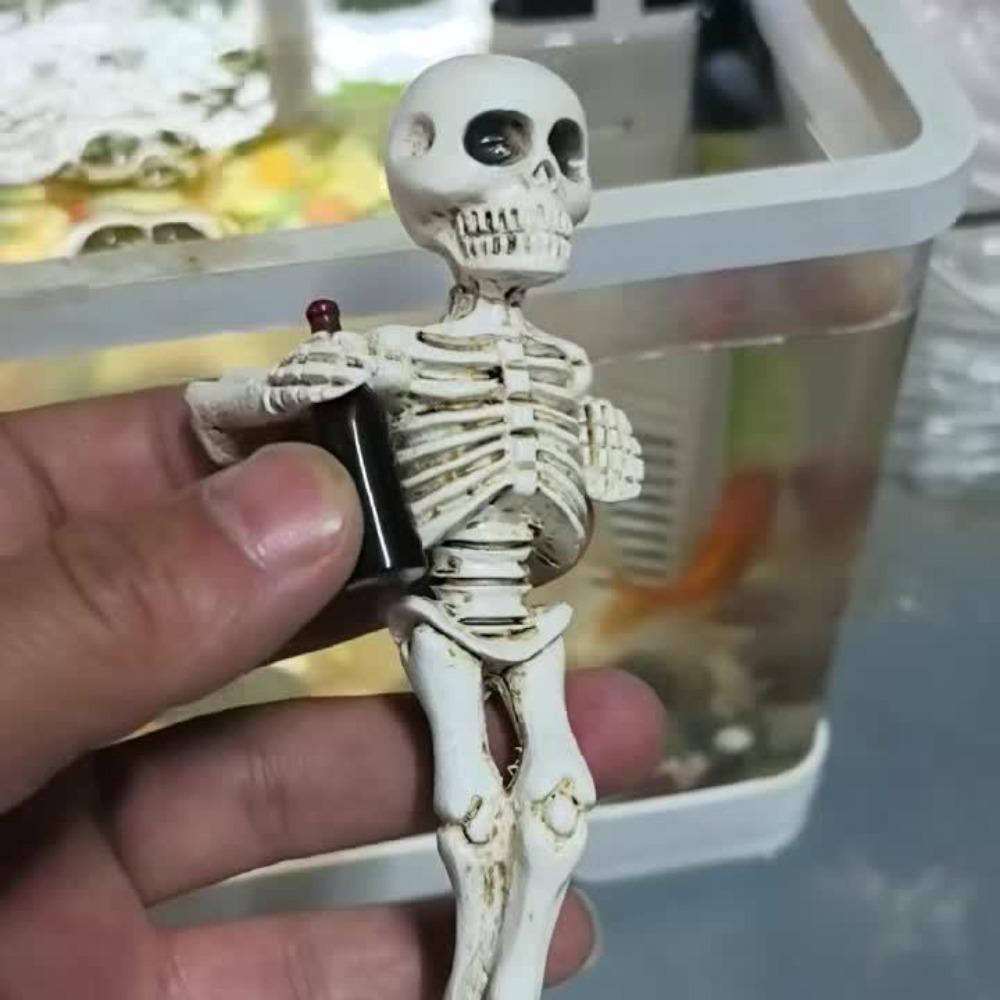 Funny Skeleton Flowerpot Decoration Outdoor Figurine Planter Garden Decor Statue for Patio Balcony Yard Indoor Home Gifts
