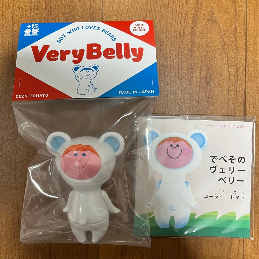 

[Б/У] Очень Ягодный Первый Цвет Белая Виниловая Фигурка с Мини-Книжкой-Картинкой