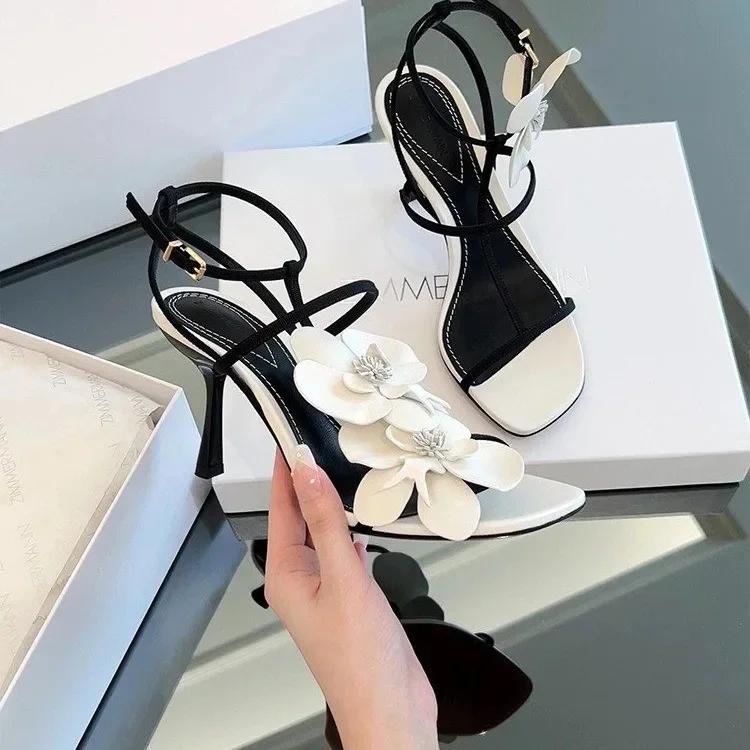 

Модные женские босоножки с цветочным принтом и завязками на талии, квадратный носок, шпилька, боковые ремни с открытой пяткой, элегантные свадебные туфли с одним словом на ремне и пряжкой 36