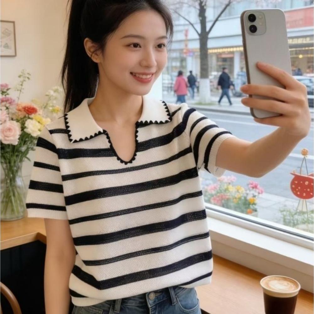 

Striped Knitted Short-sleeved T-shirt for Women, New Summer Style, Petite Size, Polo Collar, Front Button Closure, Versatile Top. One size королевский синий/белый