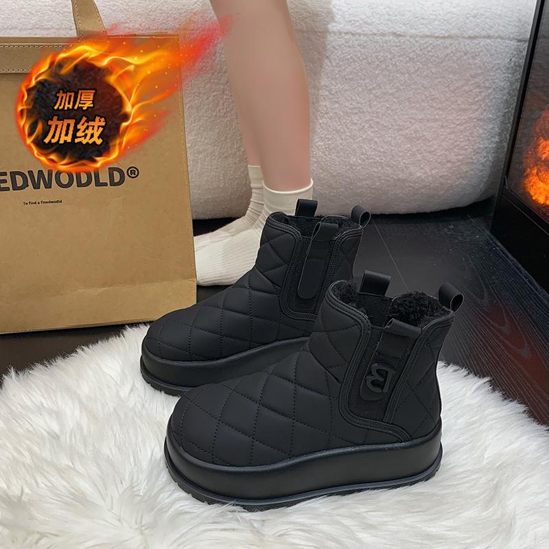 CRLAYDK Womens Winter Snow Boots with Warm Fur Lining Platform Comfortable Ankle Booties Ladies Outdoor Waterproof Walking Shoes