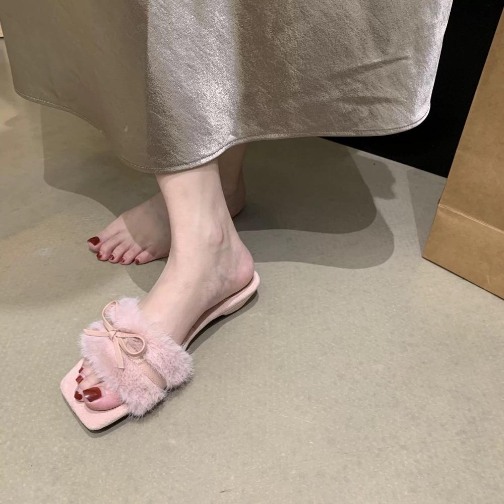 Fashion New Winter Fluffy Slippers Women Bow Square Toe Warm Slides Women Outdoors Peep Toe Sweet Elegant Chunky Fur Slippers Female