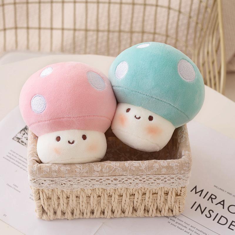 Cute Japanese Style Mushroom Plush Toy Keychain Bag Charm Cartoon Doll Stuffed Animal Pendant Gift