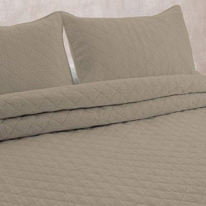 Couvre-lit - PIERRE CARDIN - EGNA - 235 X 270 Cm - Toucher Soie - Rembourrage Fin