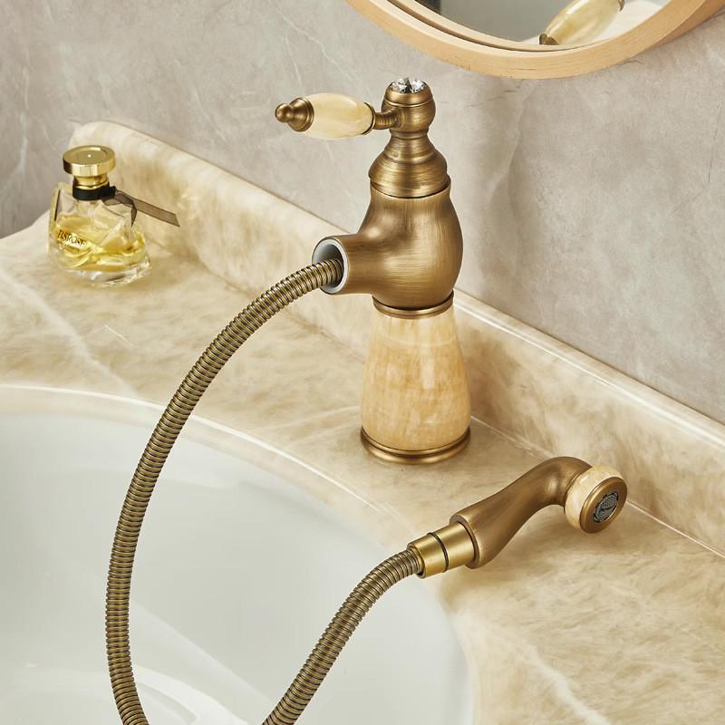 Rubinetto da Bagno Tuqiu Ottone Antico Giada Rubinetto per Lavabo da Bagno Miscelatore Acqua Calda e Fredda Rubinetto per Lavabo Montaggio a Ponte Rubinetto Estraibile