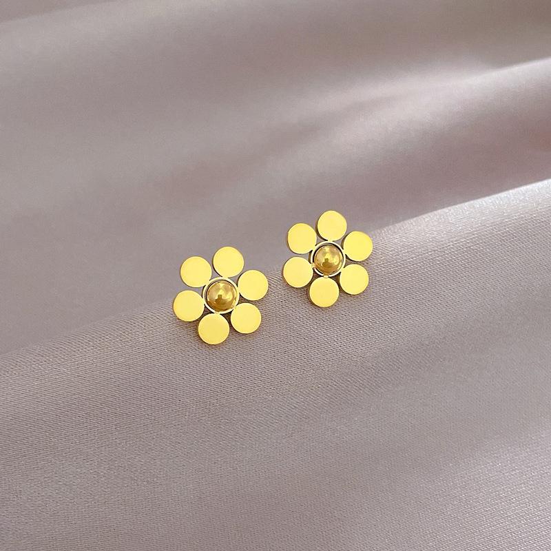 Mori Six-Leaf Flower Minimalist Stud Earrings Cold Men'S And Women'S Earrings Personality Temperament Banquet Earrings