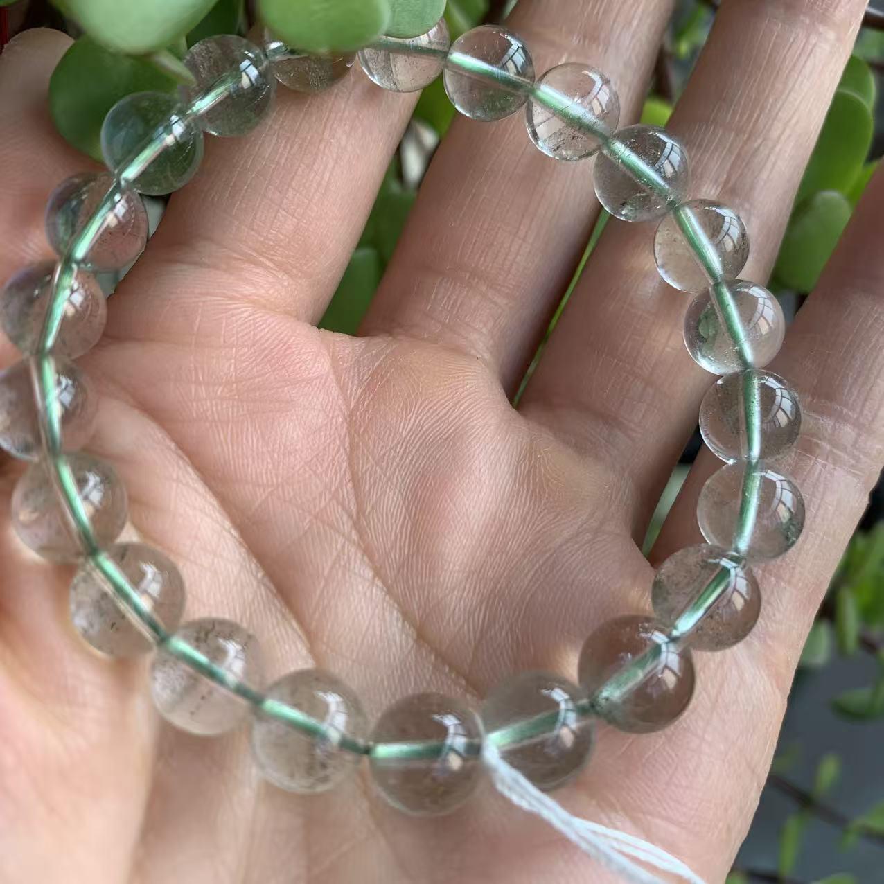 Natural Green Phantom Quartz Round Bead Bracelet - Rich Color, Thousand-Layer Sand, Artistic and Fashionable Design