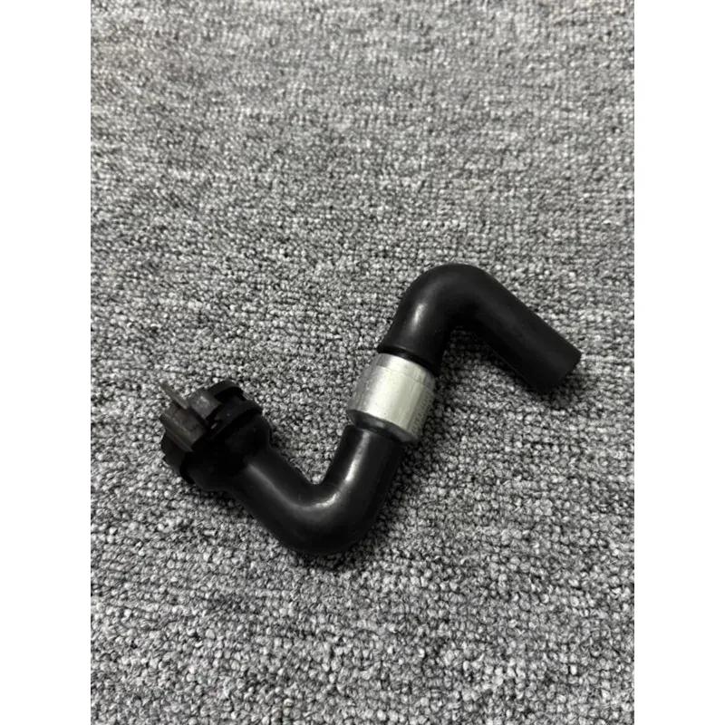 Exhaust Valve Breather Hose Camshaft Cover To Intake Manifold for Roewe 550 750 for MG MG6 MG7 1.8L 1.8T
