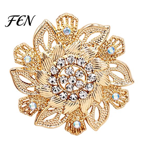 Oxidation Resistant Pins Retro Rhinstone Flower Brooch for Women, Golden Plated Alloy Floral Versatile Clothing Jewelry Lapel Pin, Accessories Wedding