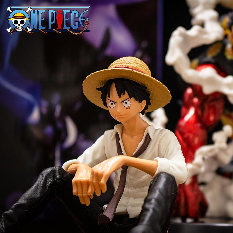 12 cm One Piece Anime Figure Rufy Posizione seduta Action Figure Collezione di modelli in PVC Statua Figurine Bambola giocattolo per regalo di compleanno