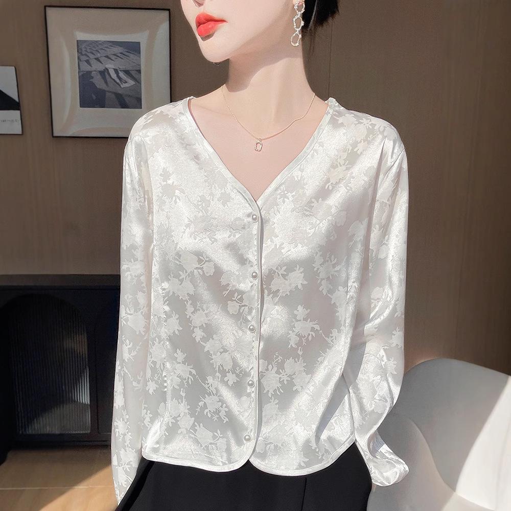 

Satin Jacquard V-Neck Top - Korean Style Spring/Summer Lightweight Jacket for Women XL