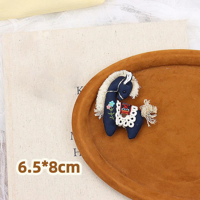 Urocza Tkanina Różowa Krata Kucyk Kreskówka Wypchane Haftowane Zwierzę Broszka Dodatek do Odzieży