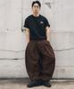 Beokeuldaun [26 Year Ver.] Inverted Tuck Balloon Fit Wide Cotton Pants (Brown)