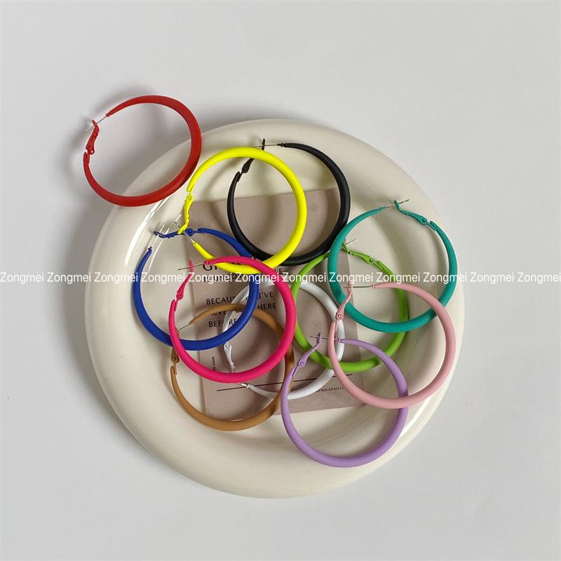 Candy-Colored Exaggerated Hoop Earrings: Bold, Colorful Large Circle Earrings for a Trendy, High-End Look
